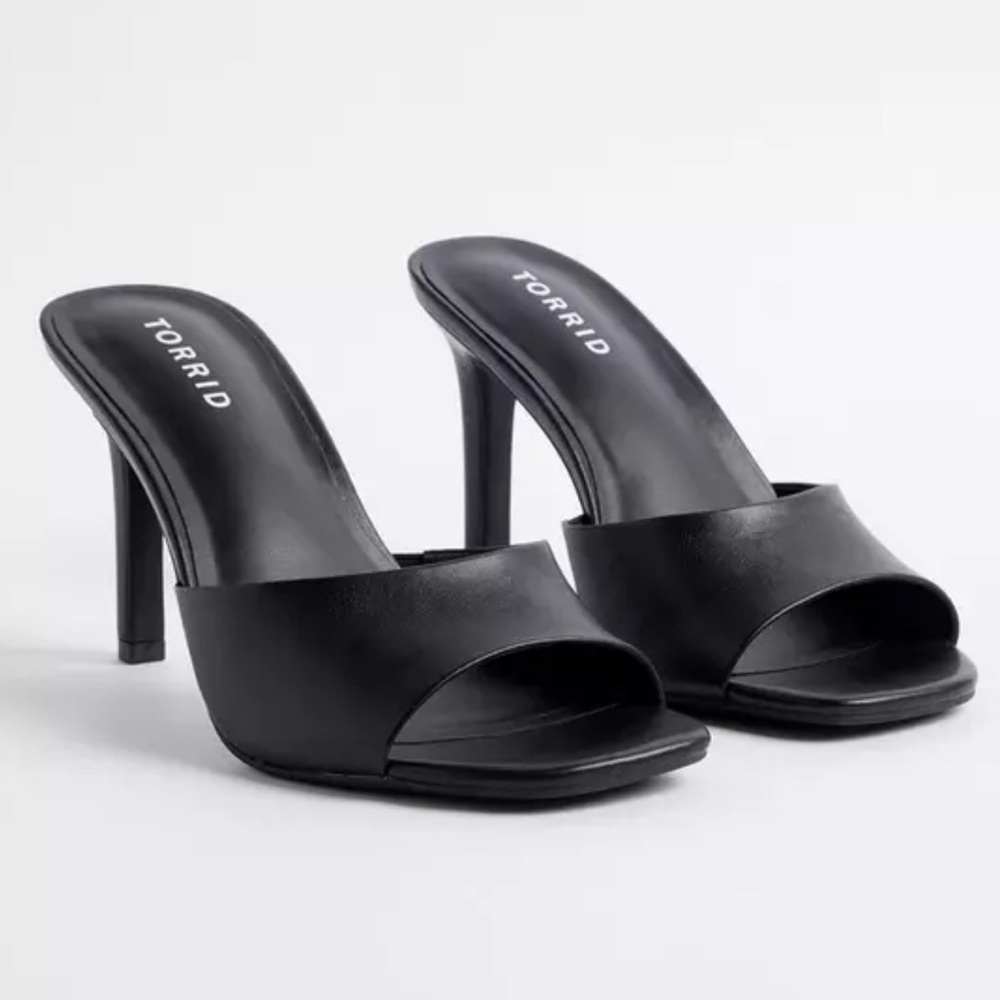 🆕 Torrid - Black Stiletto Mule Heels Wide Width
